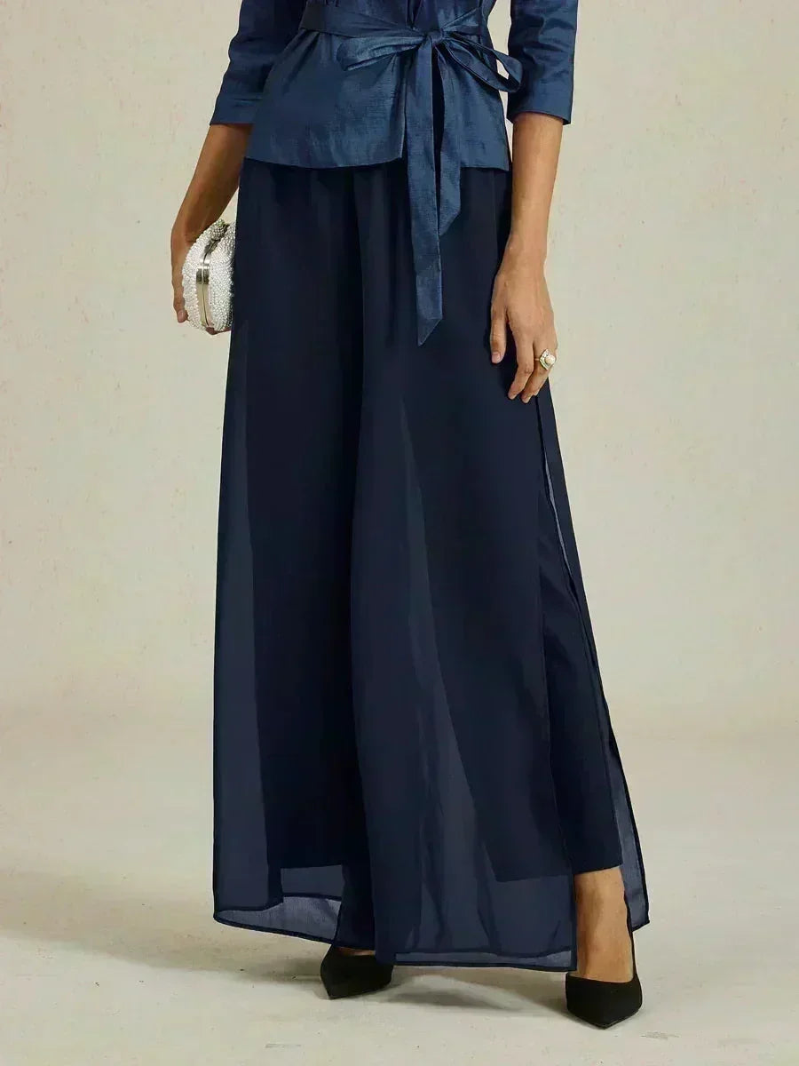 Rechte broek met chiffon split been overlay