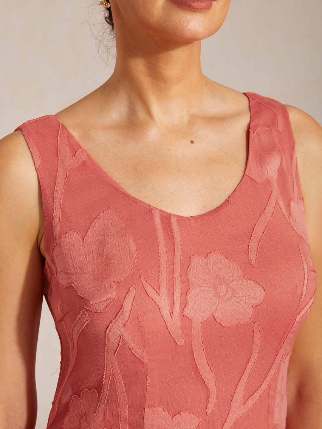 Bloemenchiffon Avondjurk Met Asymmetrische Zoom