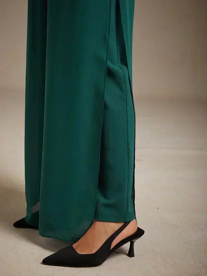 Broek Met Rechte Pijp En Chiffon Overlay Met Gesplitste Pijpen