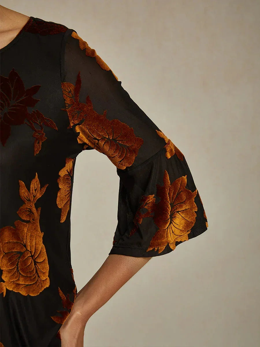 Chique Bloemige Blouse Met Asymmetrische Zoom