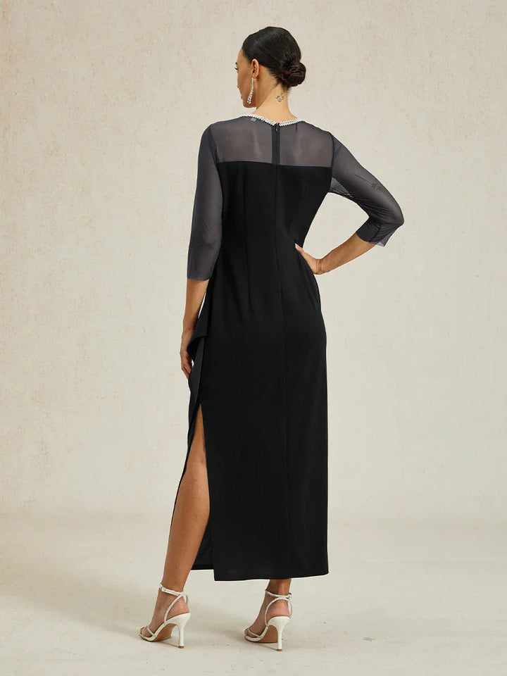 Elegante formele jurk met kralen en illusiehalslijn
