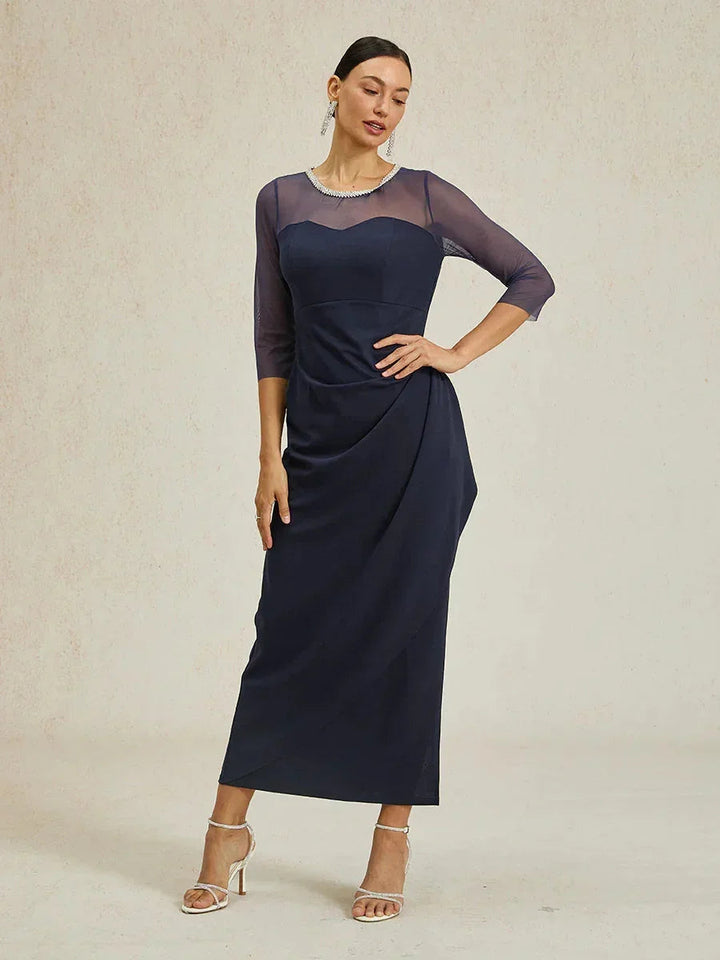 Elegante formele jurk met kralen en illusiehalslijn