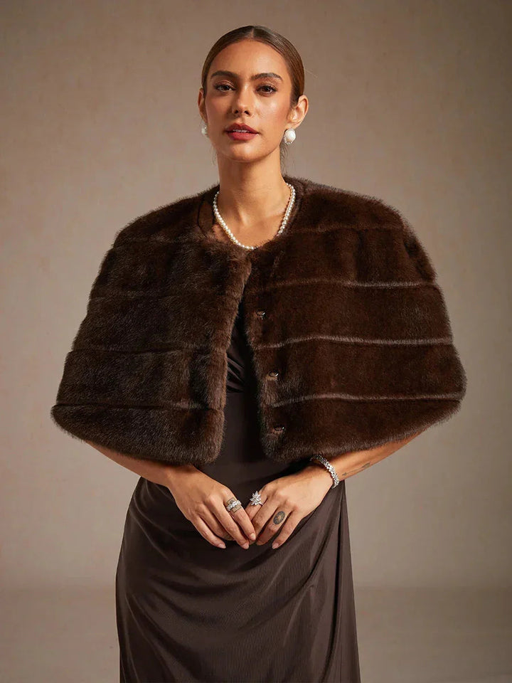 Elegante Formele Galajurk met Versierde Fladdermouwen