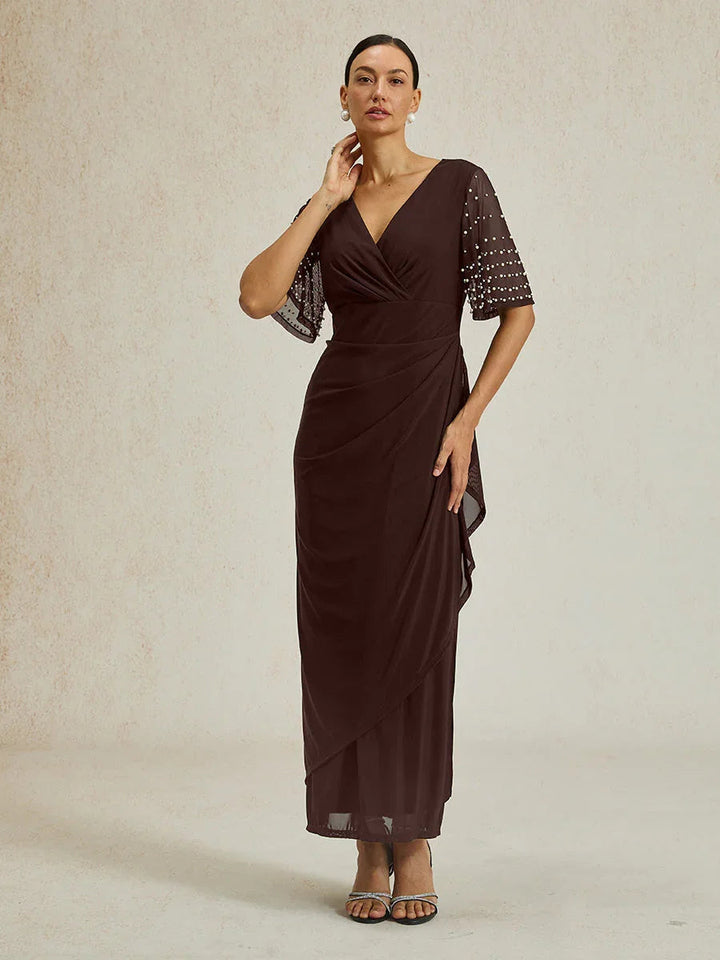 Elegante Galajurk Met Versierde Fladdermouwen