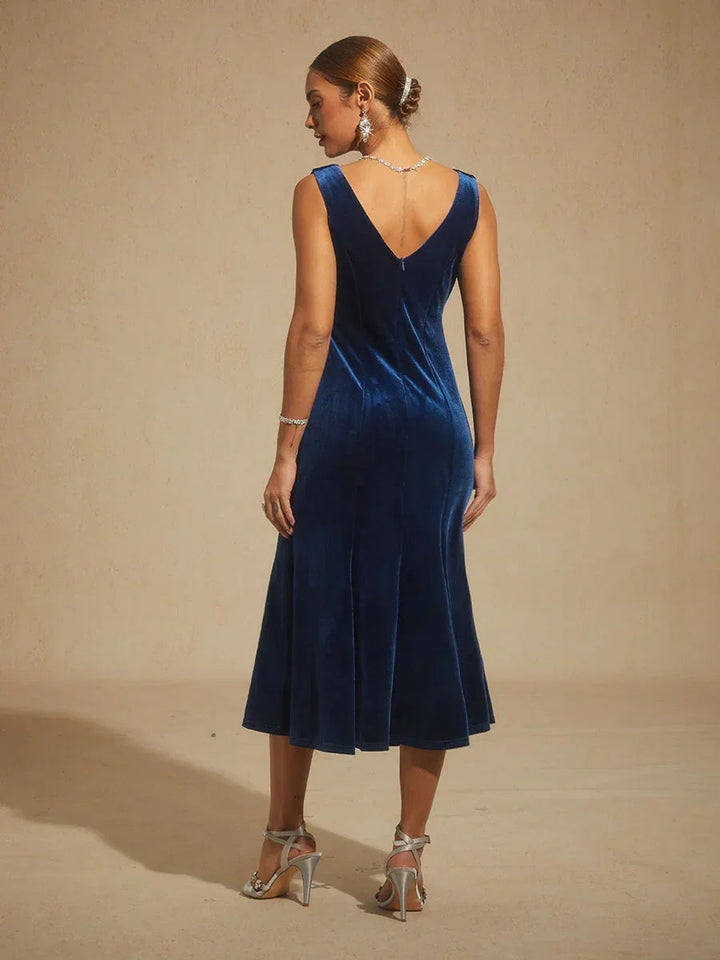 High-Stretch Fluwelen Mouwloze Midi-Jurk met Lage Ronde Hals