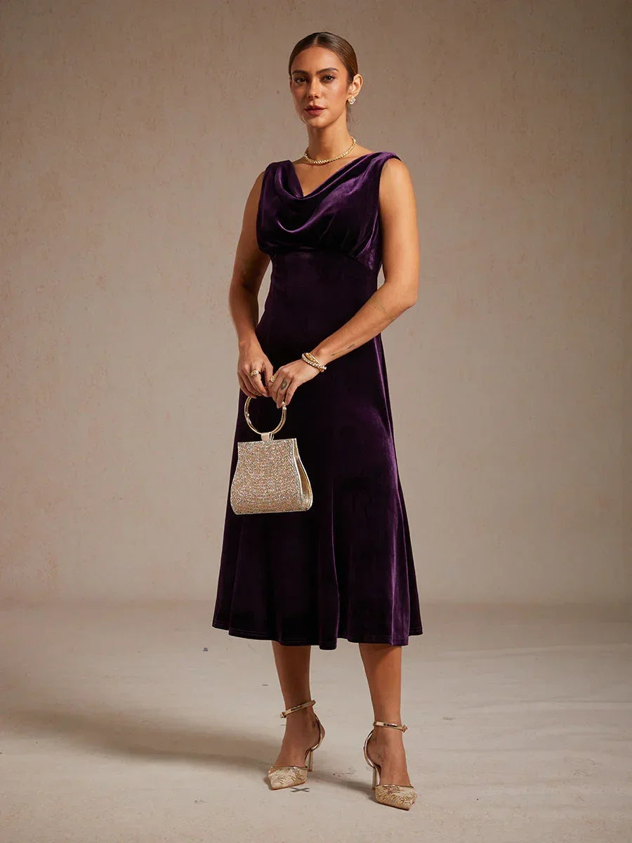 High-Stretch Fluwelen Mouwloze Midi-Jurk met Lage Ronde Hals