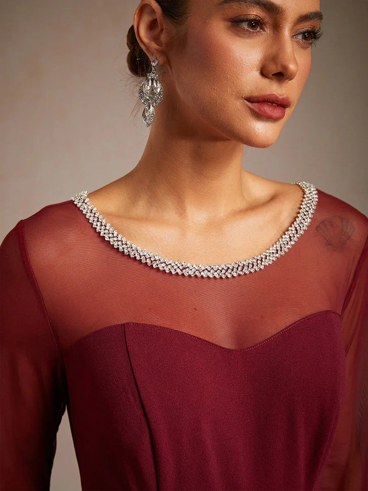 Elegante Galajurk met Kralen en Illusion-halslijn