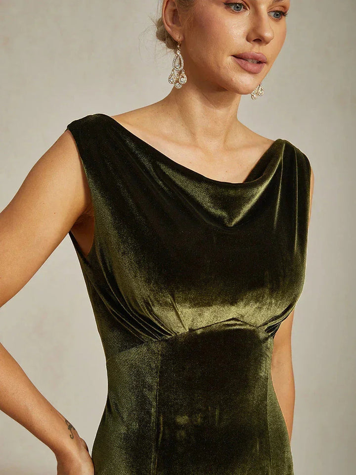 High-Stretch Fluwelen Mouwloze Midi-Jurk met Lage Ronde Hals