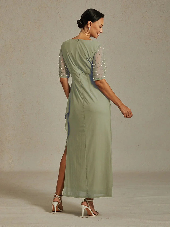 Elegante Formele Galajurk met Versierde Fladdermouwen