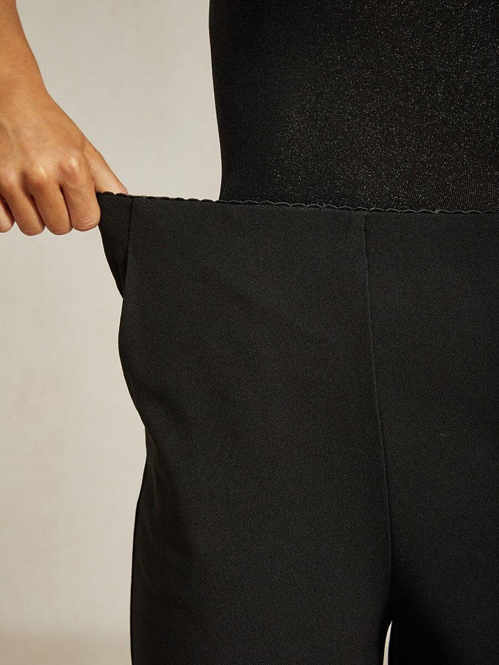 Zwarte Slim-Fit Broek met Elastische Taille en Zijzakken